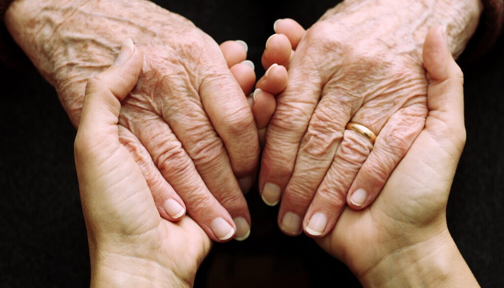 Sostegno e aiuto a persone anziane